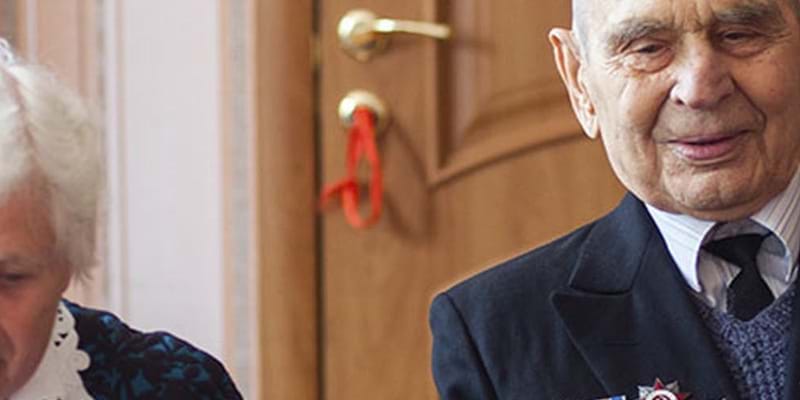 John og Mary genvandt uafhængigheden